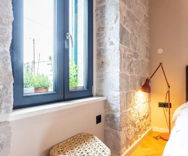 Gasthof Circle Split